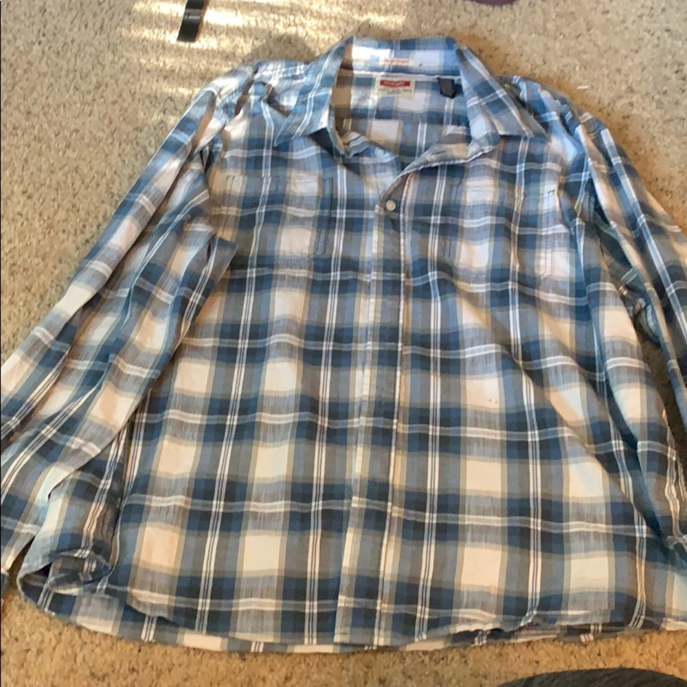 Wrangler button down - Picture 2 of 2